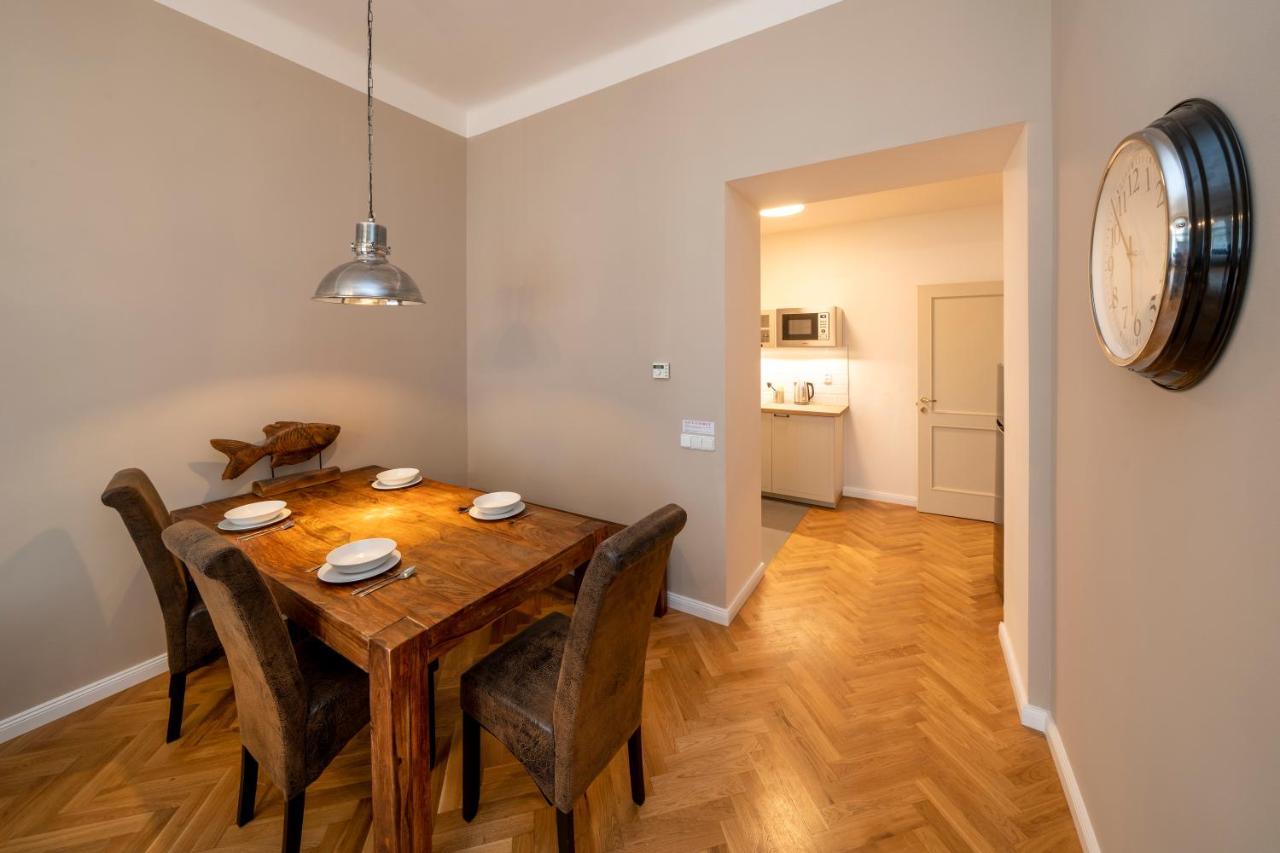 פראג Apart Hotel Zborovska מראה חיצוני תמונה