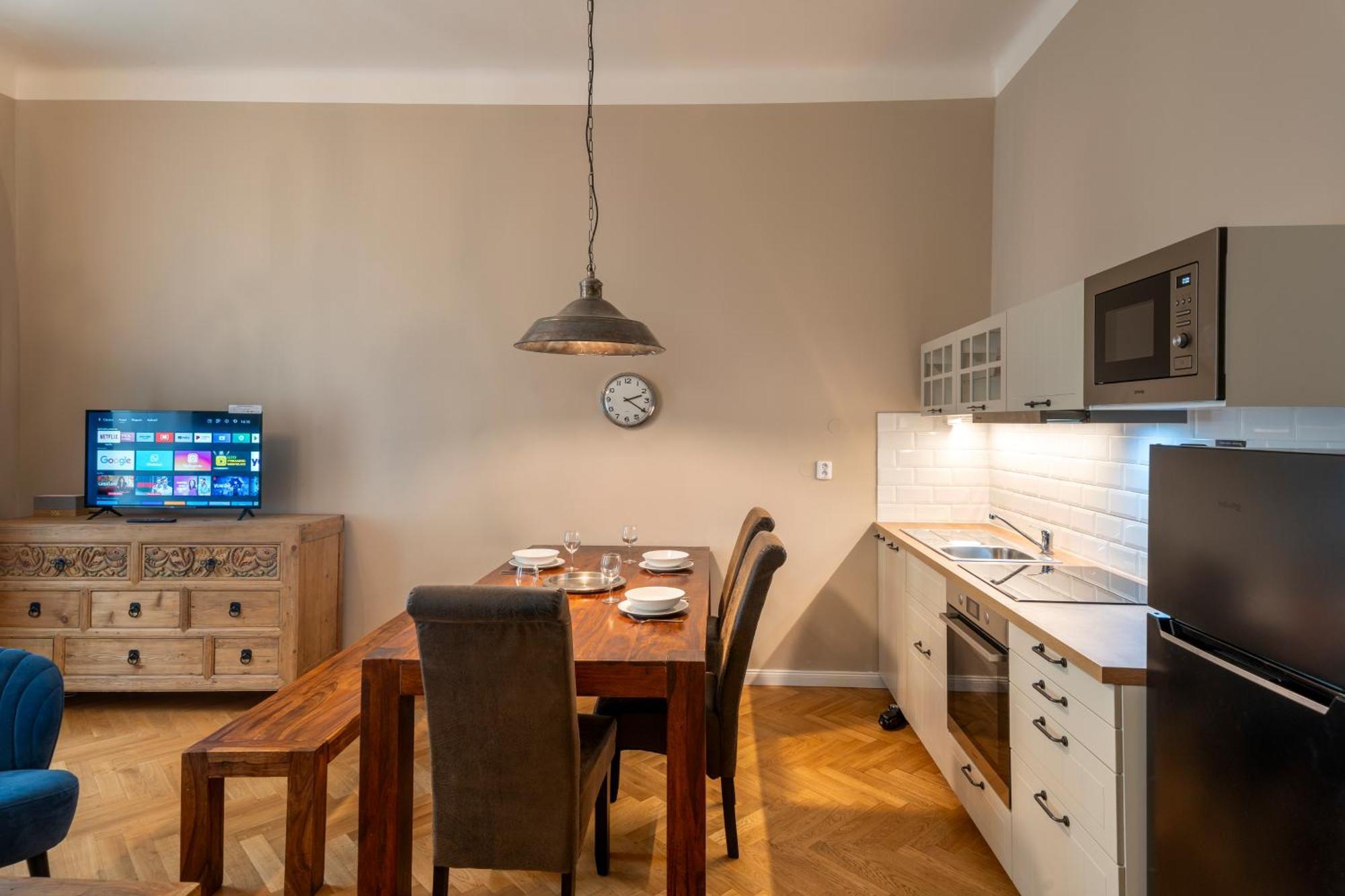 פראג Apart Hotel Zborovska מראה חיצוני תמונה